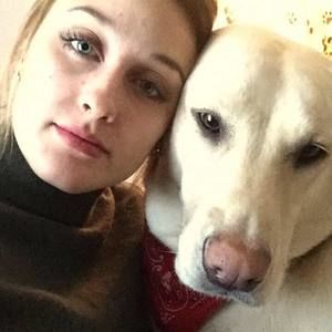 Meet your Posher, Candace